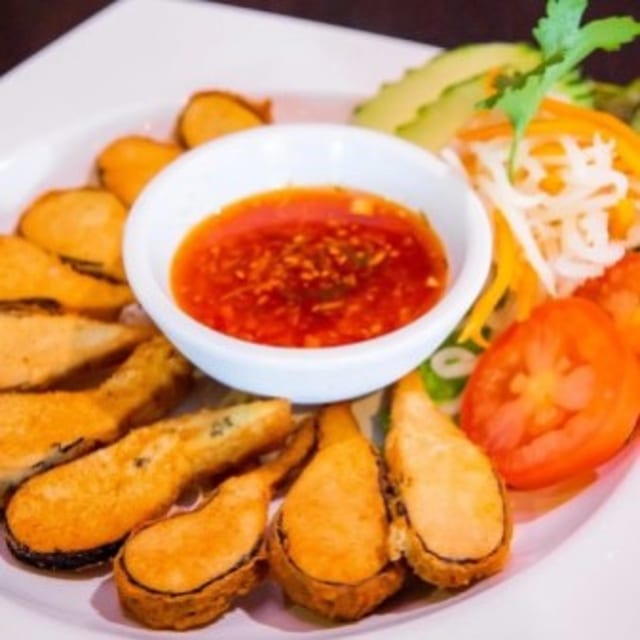52. Ca Chien Gion Mam Gung - Fried Fish with Ginger Sauce.