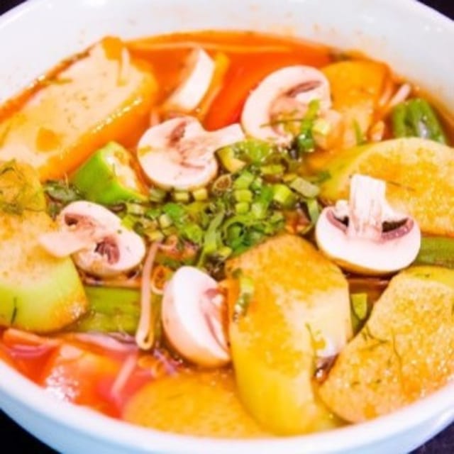 59. Canh Chua Thai Lan - Sweet & Sour Spicy Soup.